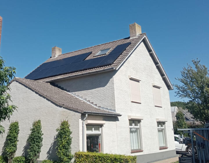 project zonnepanelen oss